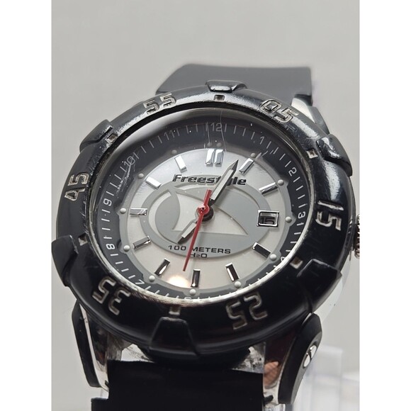 Freestyle Kampus Mid 100M Quartz Date Watch 32mm Rotating Bezel New Battery - Picture 4 of 11